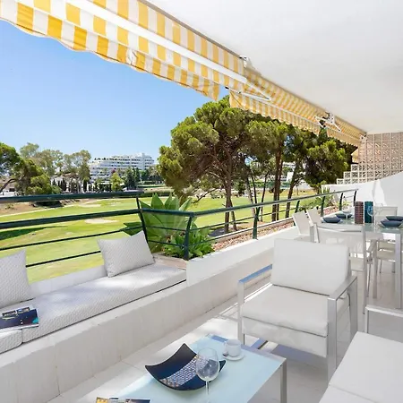 شقة Genteel Guadalmina Golf