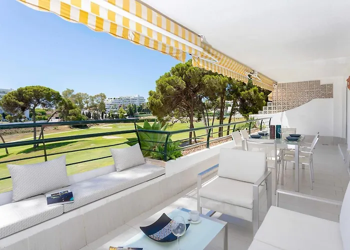 شقة Genteel Guadalmina Golf